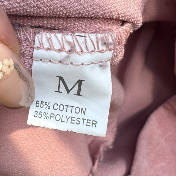 Elegant Pink Button-Down Skirt - Picture 3 of 4